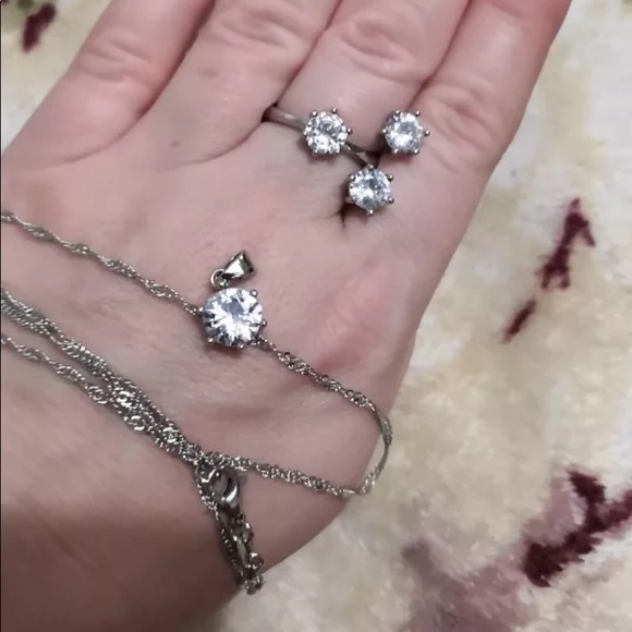 Stunning S925 Sterling Silver jewelry set - Picture 4 of 12